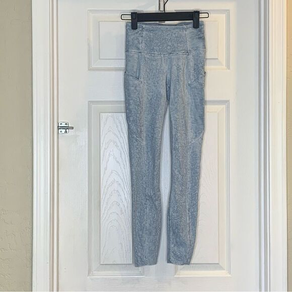 Lululemon Fast and Free Tight 25" *Nulux City Grit White Blue Fog Size 2 - Picture 8 of 9